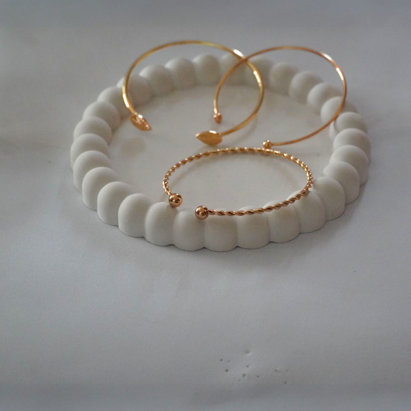 Golden Layered Bracelet Set – 3-Piece Imitation Jewelry for Effortless Stacking